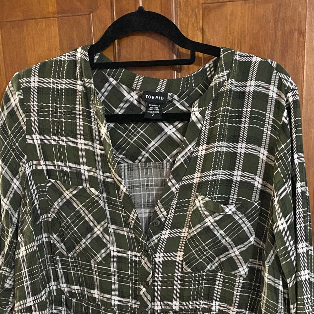Plaid Flowy shirt